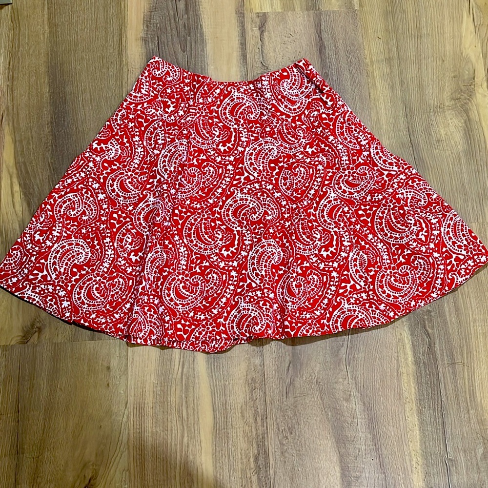 Tommy Hilfiger Size 0 skirt with pockets